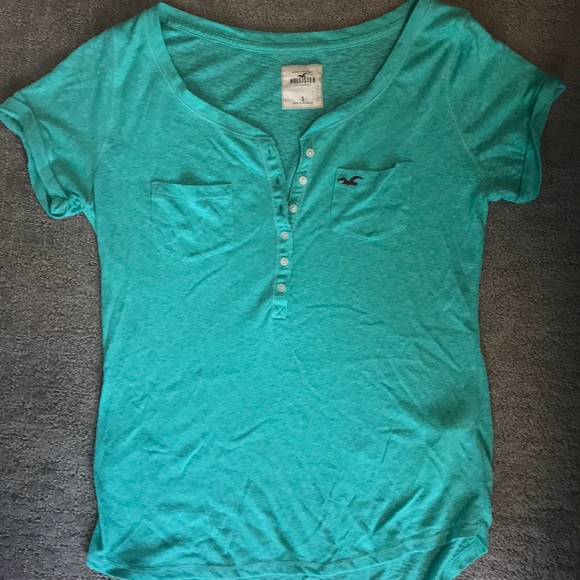 Hollister Short Sleeve Bundle - Picture 3 of 4